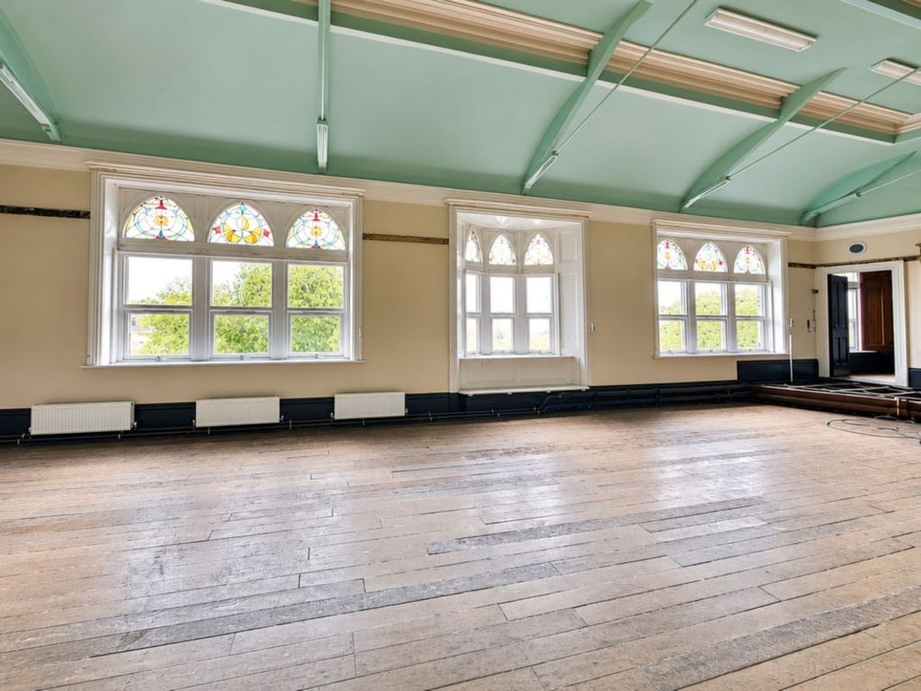 Property photo 2 of 7