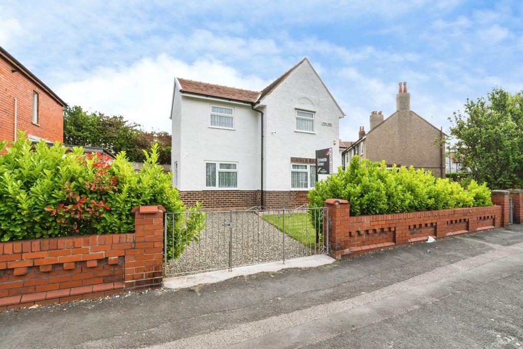 Property photo 1 of 27 Pbox-Img.Jpg