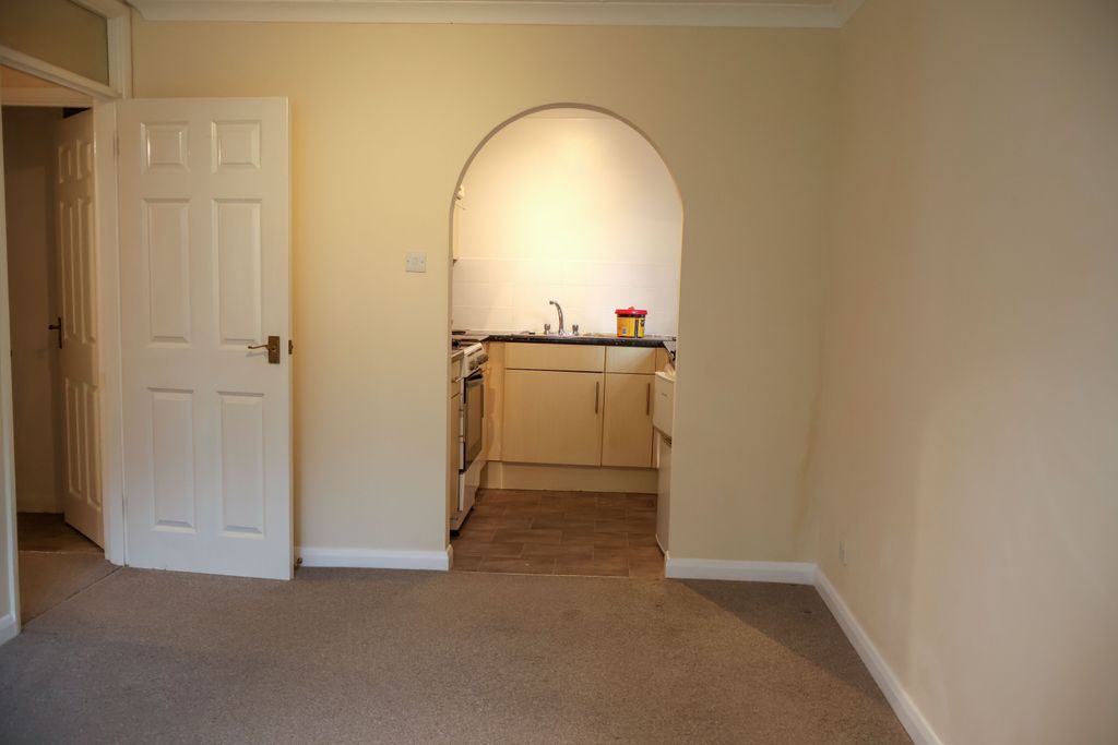 Property photo 3 of 22