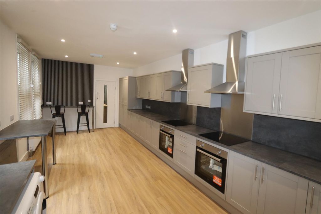 Property photo 1 of 13 Img_2890.Jpg