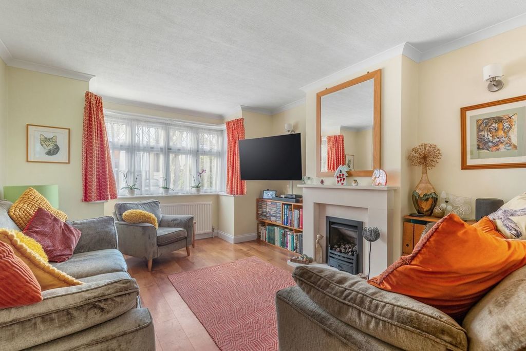 Property photo 2 of 30