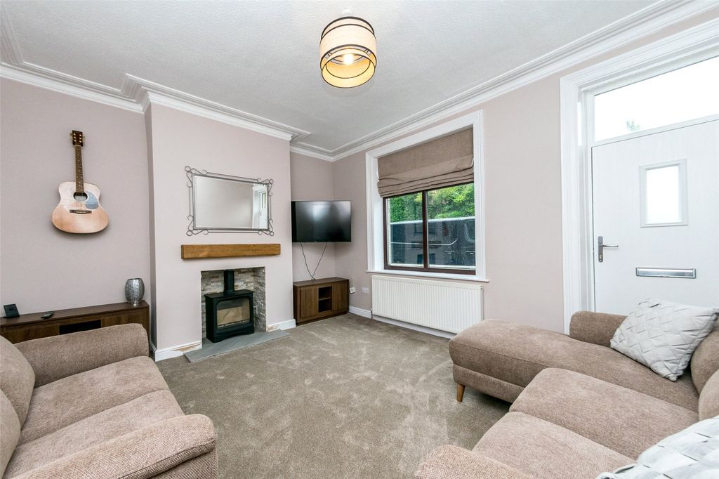 Property photo 2 of 31 Picture No. 26