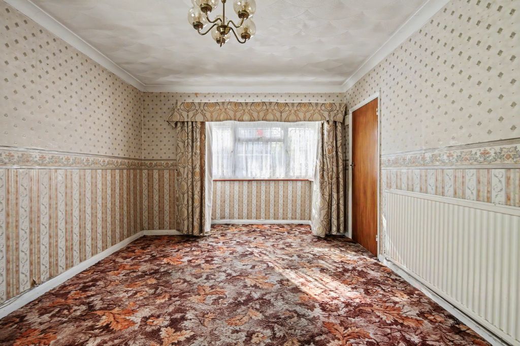 Property photo 3 of 17 5522986