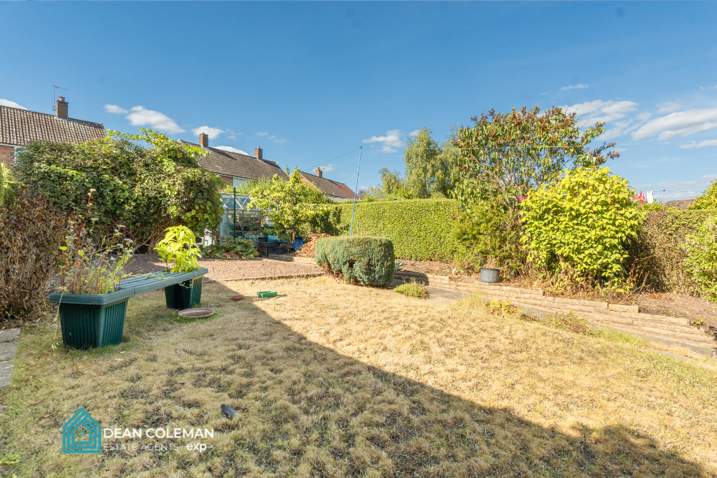 Property photo 2 of 25