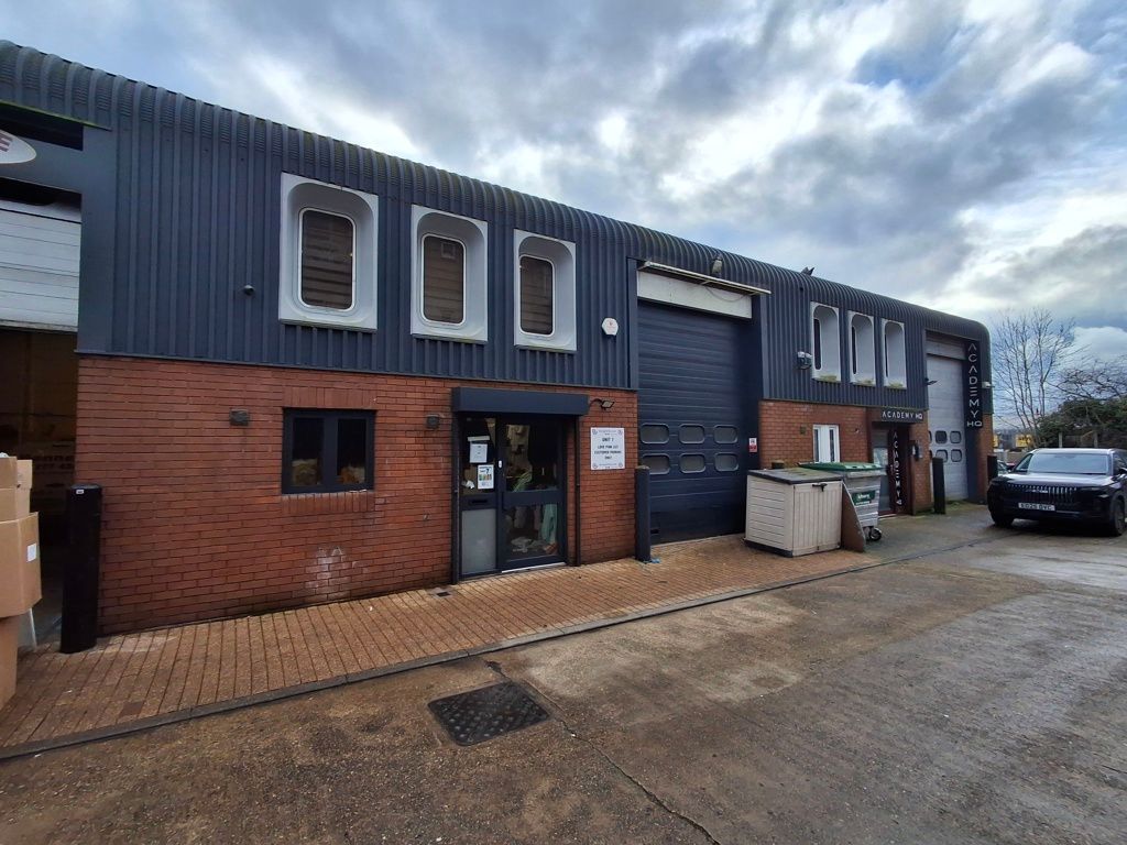 Property photo 3 of 3 Photo 7