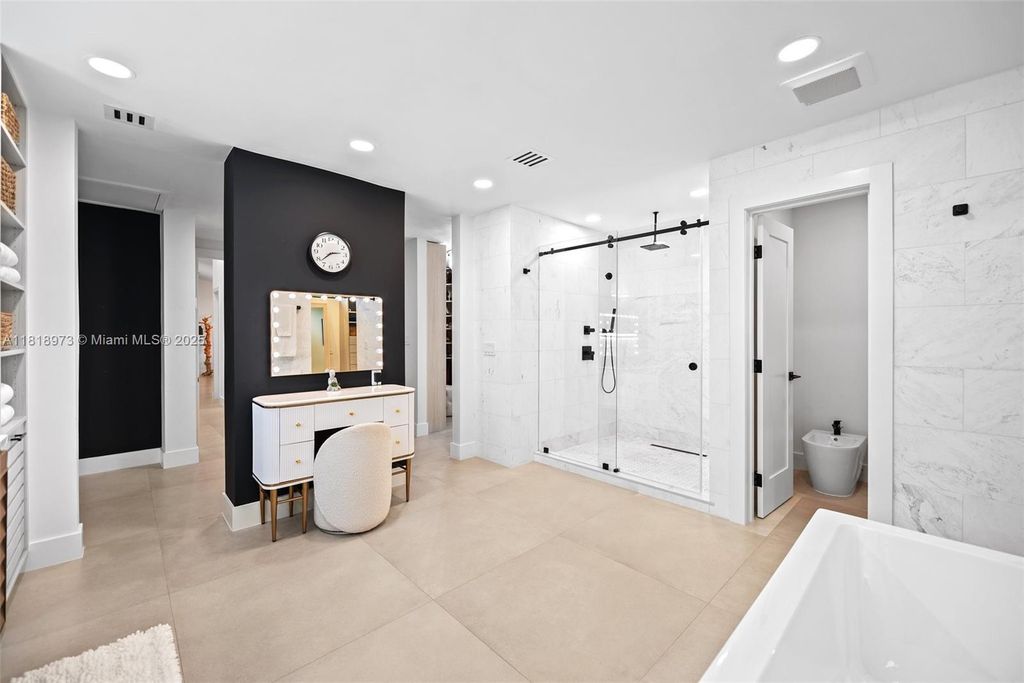 Property photo 2 of 4 <Alttext/>