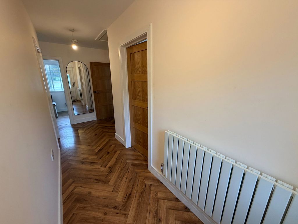 Property photo 3 of 30