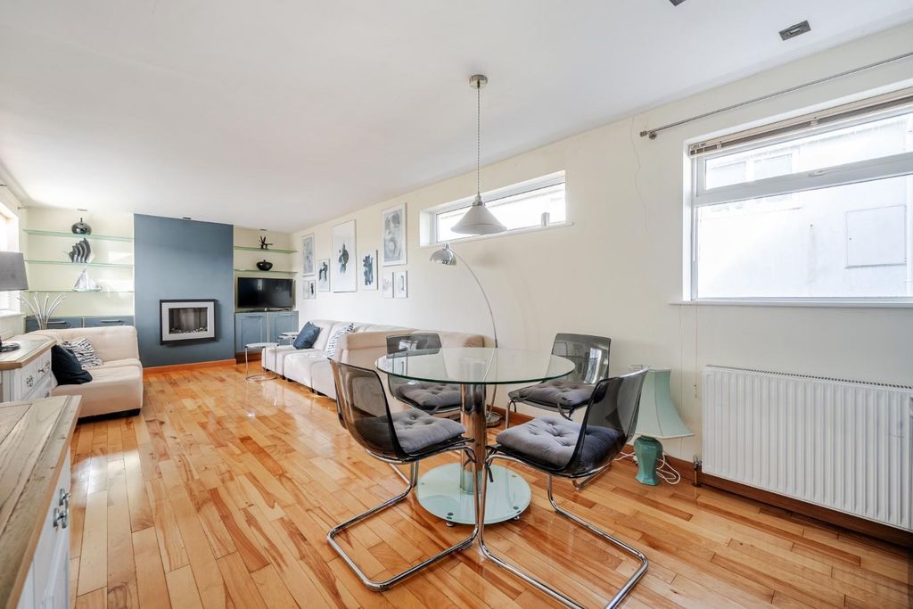 Property photo 2 of 23 1435473-1-69Ca4742A9E4B.Jpg