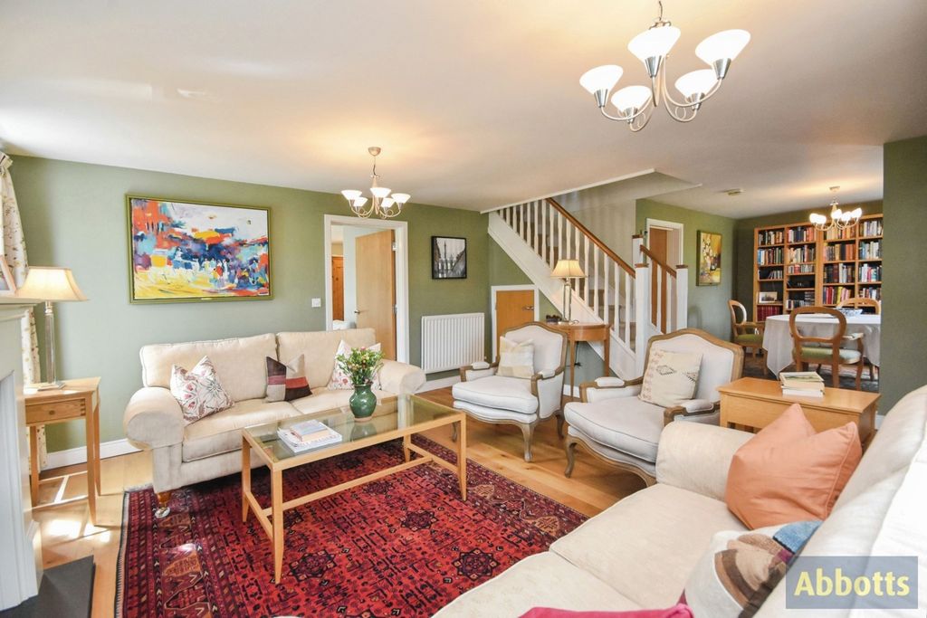 Property photo 2 of 30 Pbox-Img.Jpg
