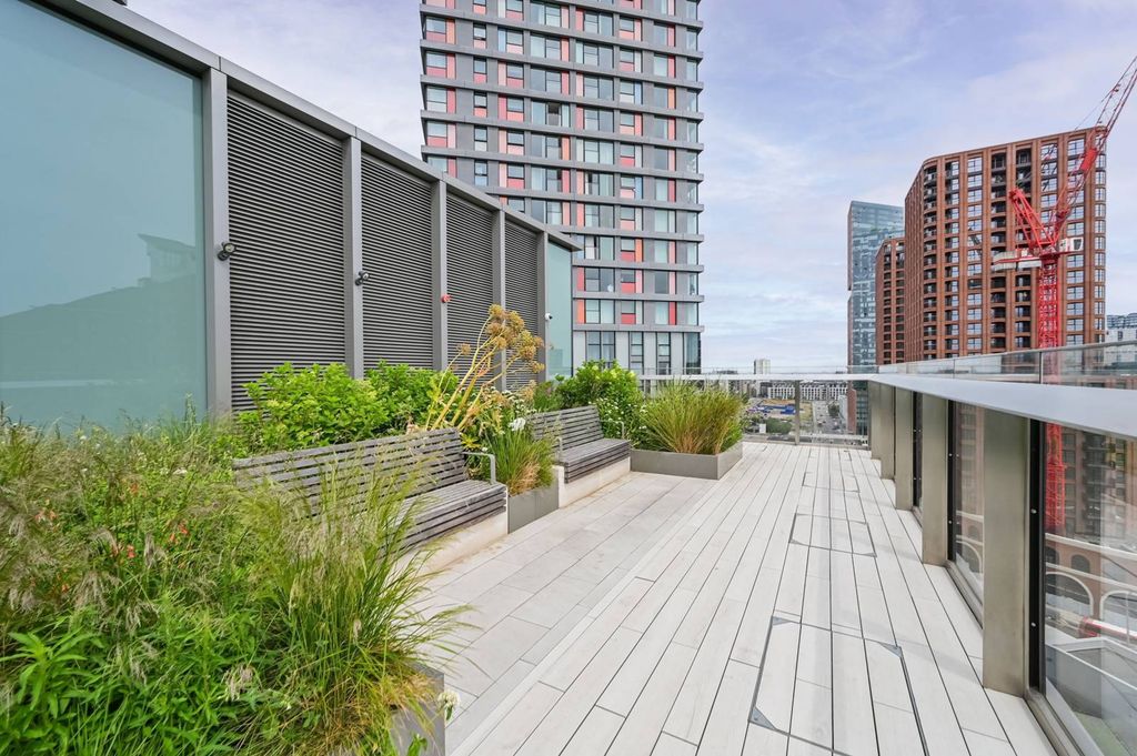 Property photo 3 of 39