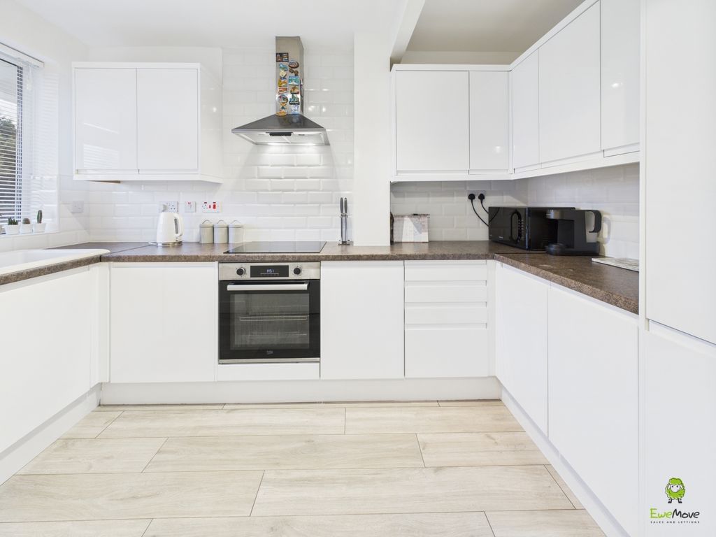 Property photo 1 of 16 Presented By Clinton At Ewemove Bexleyheath And Da