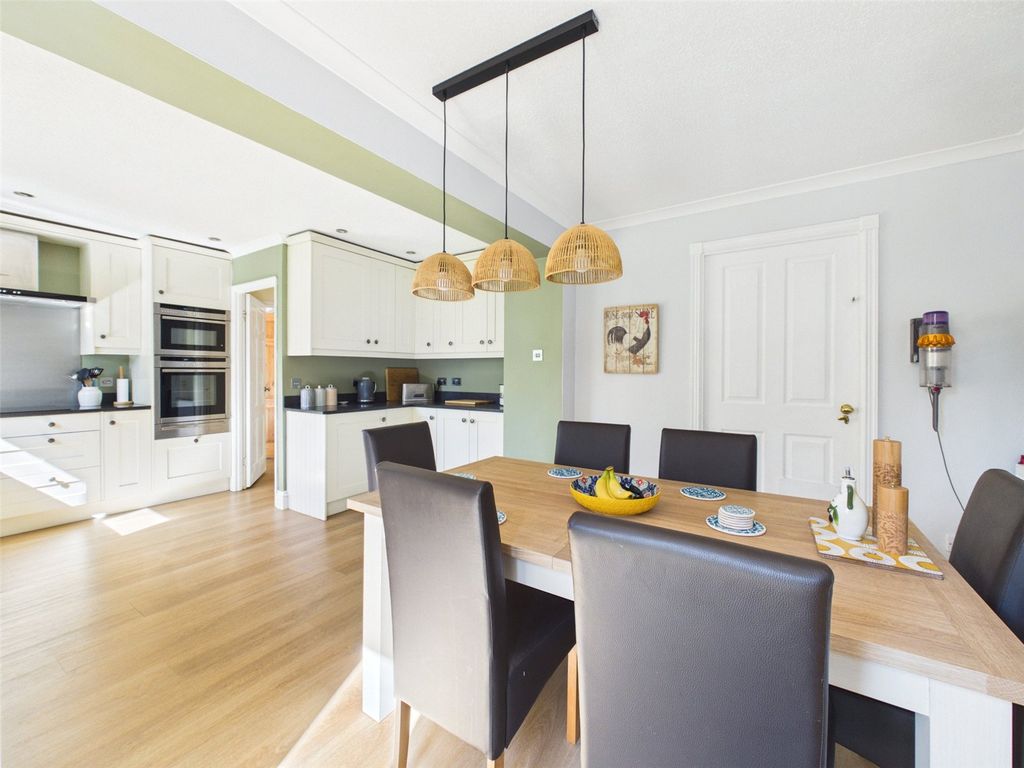 Property photo 3 of 24 Picture No. 14