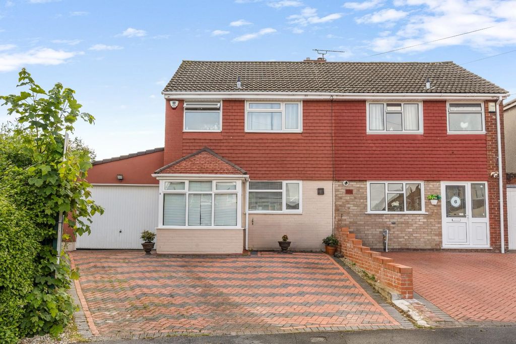 Property photo 1 of 25