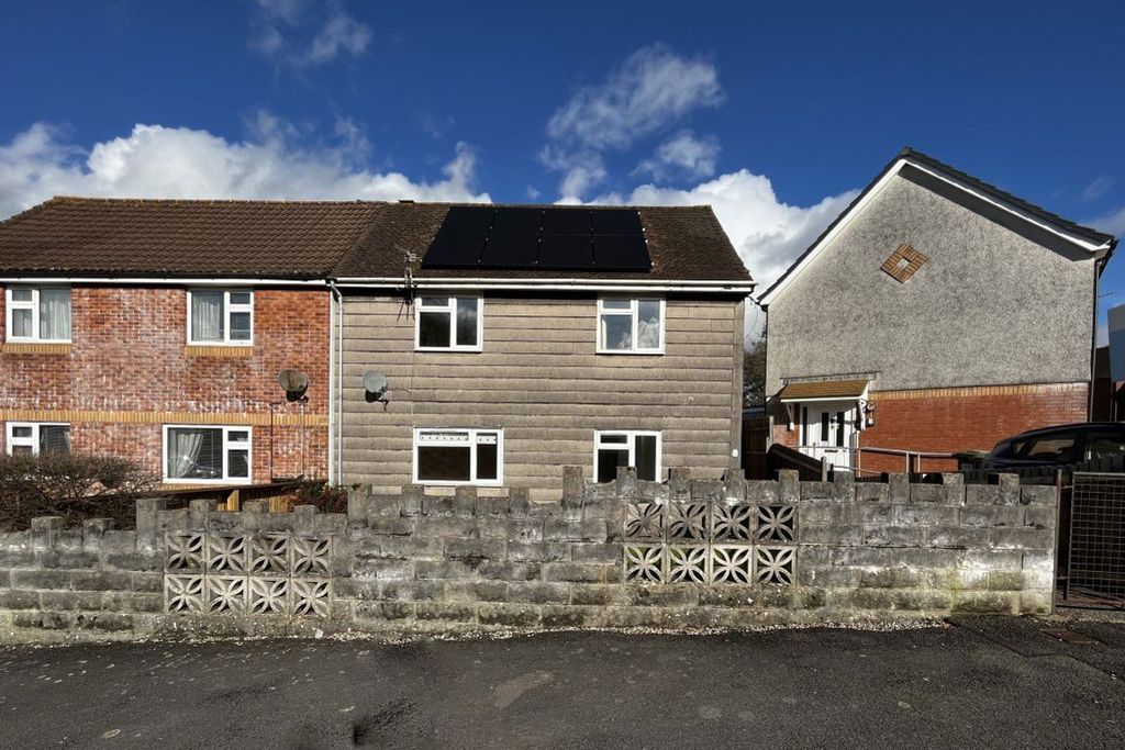 Property photo 2 of 3