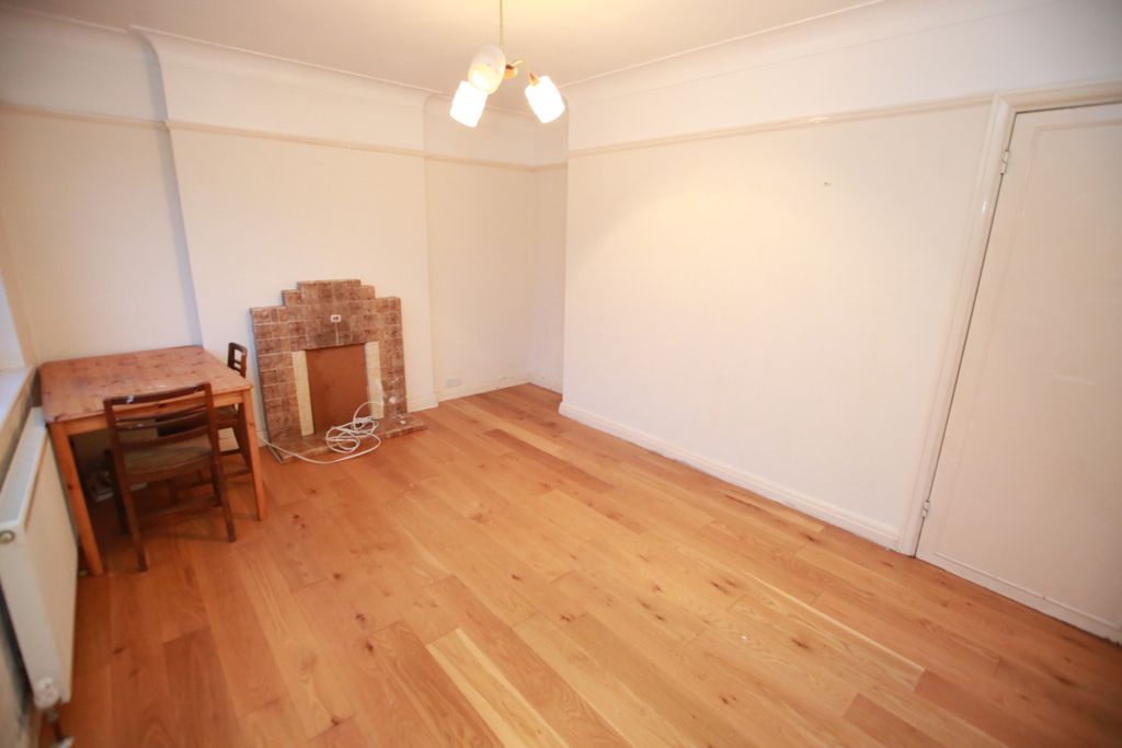 Property photo 2 of 7 Gallery