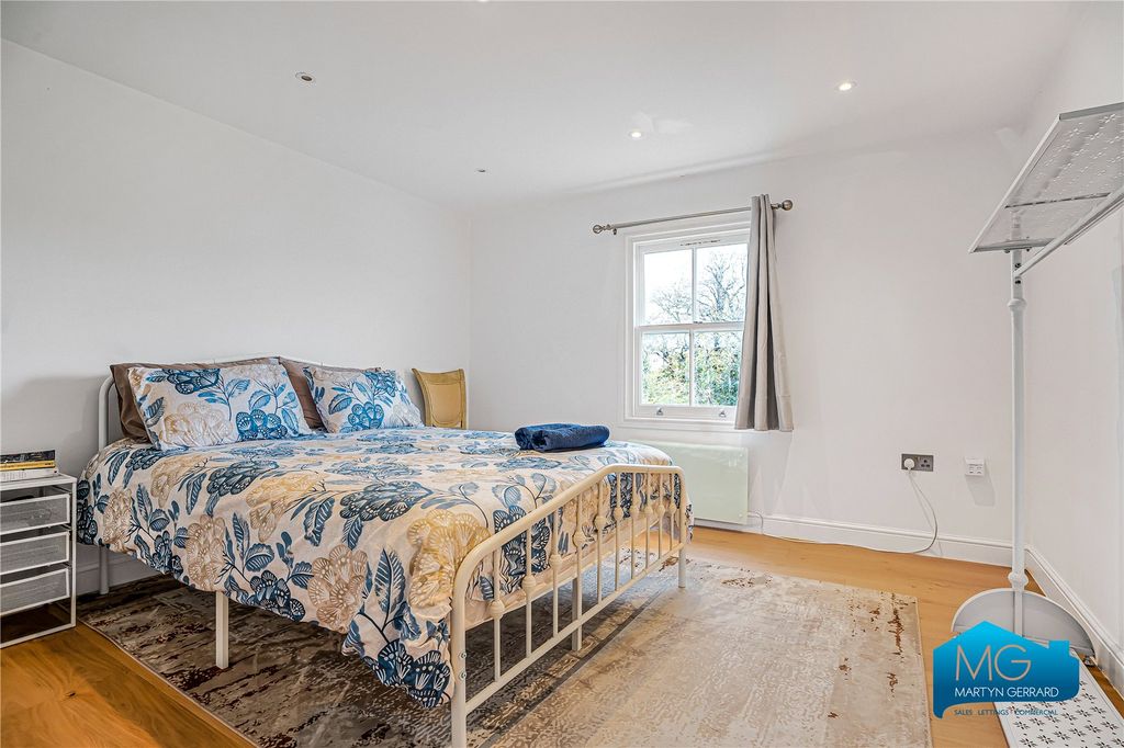 Property photo 2 of 24 Picture No. 07