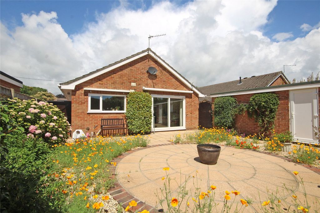 Property photo 2 of 12 Picture No. 11