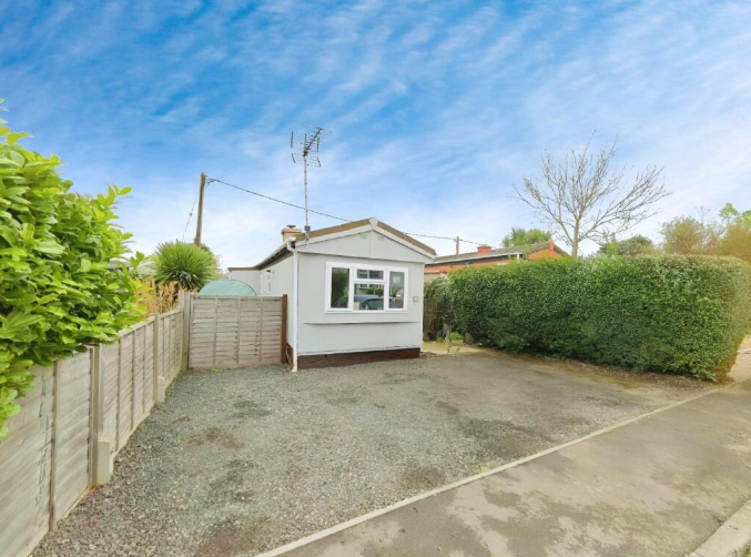 Property photo 1 of 7