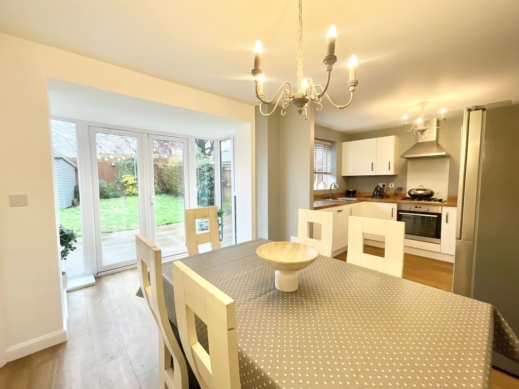 Property photo 3 of 33