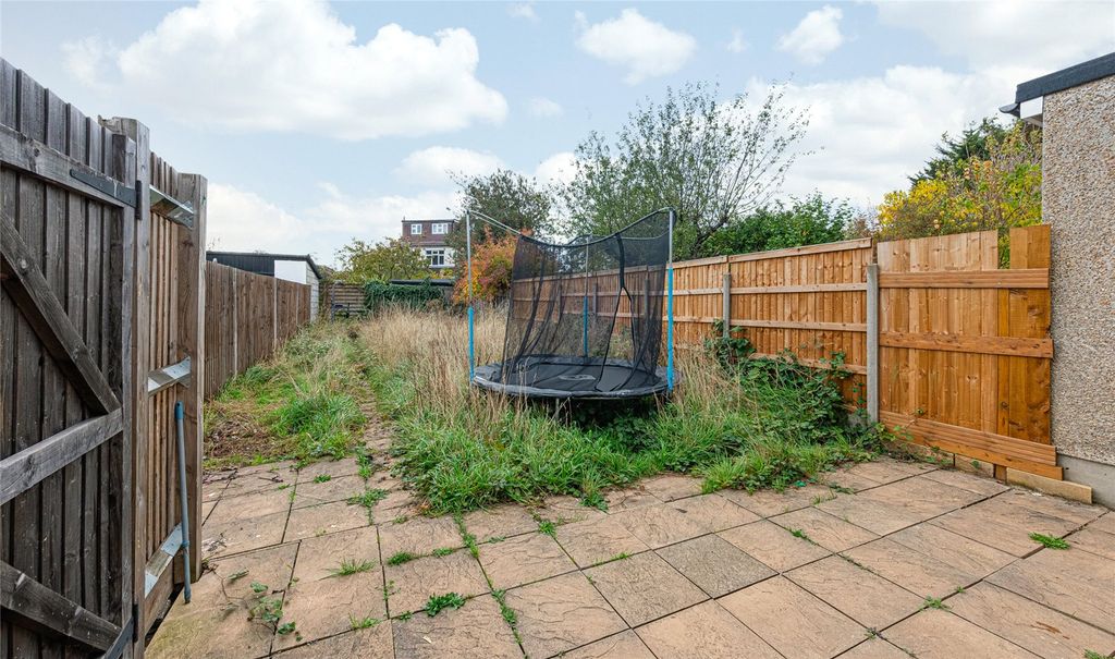 Property photo 2 of 8 Picture No. 19