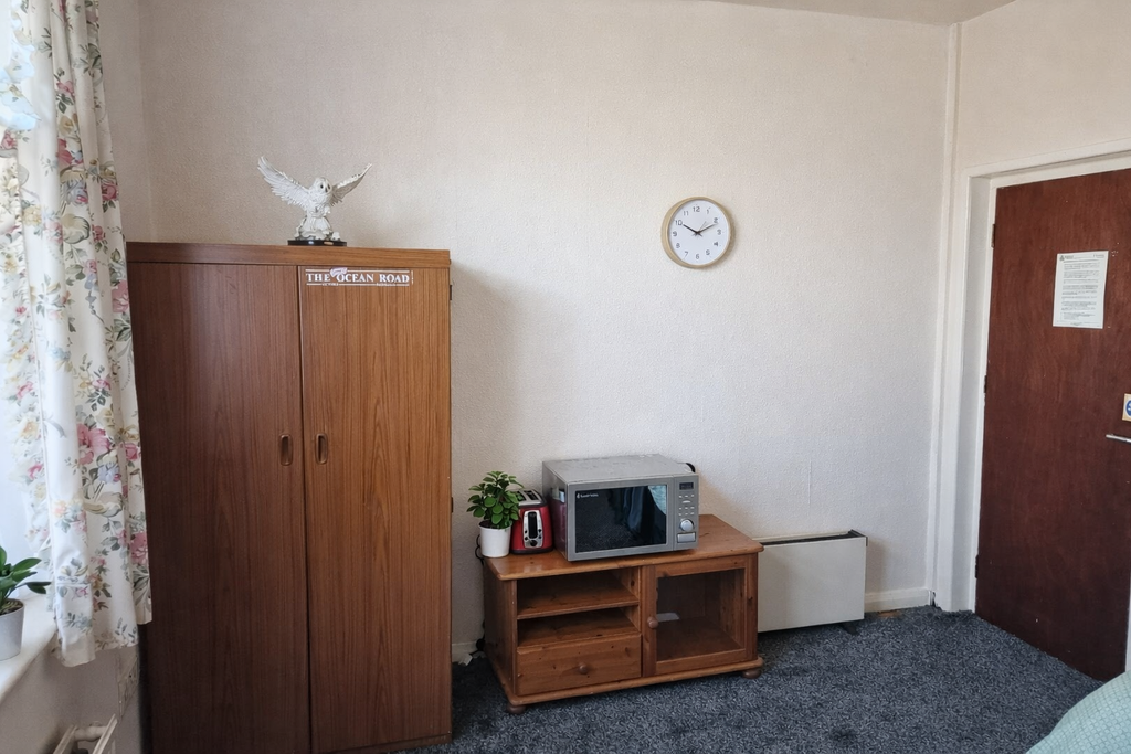 Property photo 2 of 4