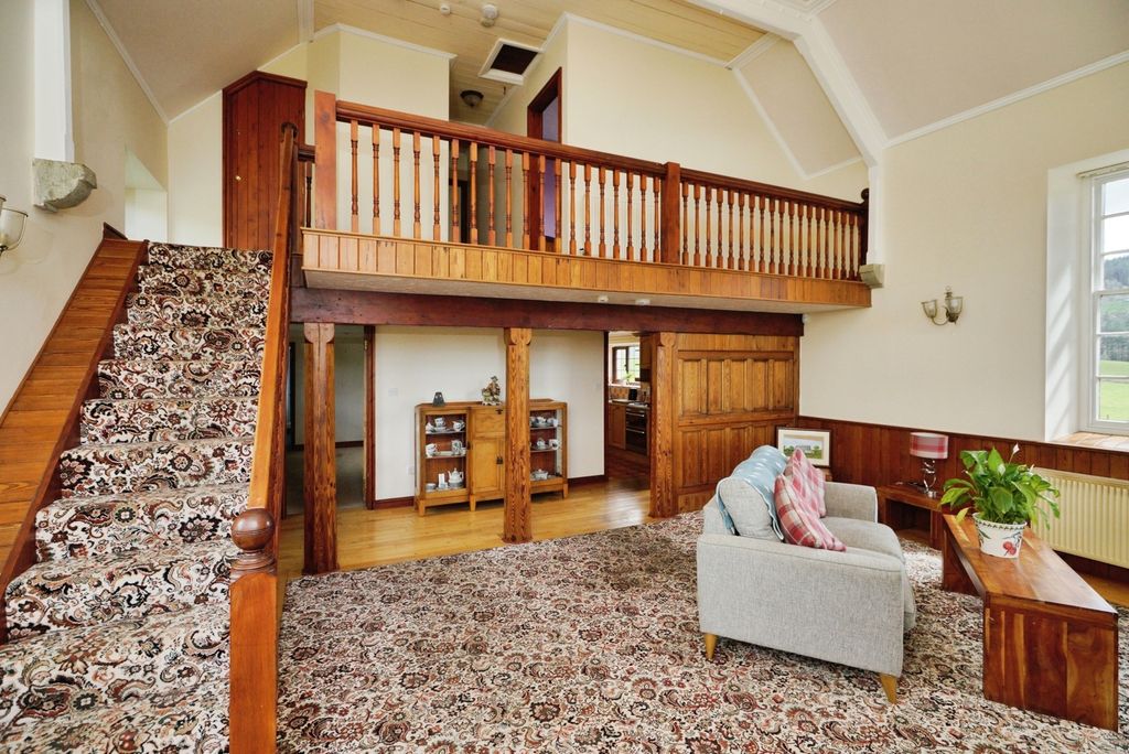 Property photo 2 of 20 Pbox-Img.Jpg