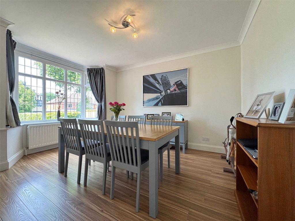 Property photo 3 of 18 Dining Room
