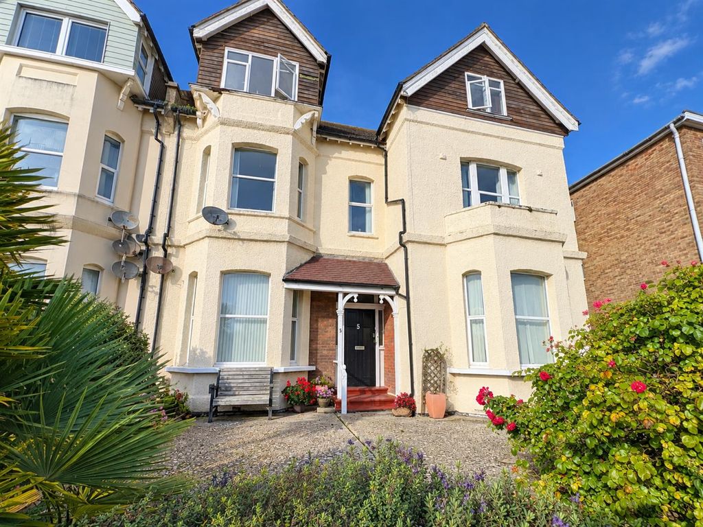 Property photo 1 of 8 F53637B7-d948-4c2c-B53A-987Da45d1Ea9.Png