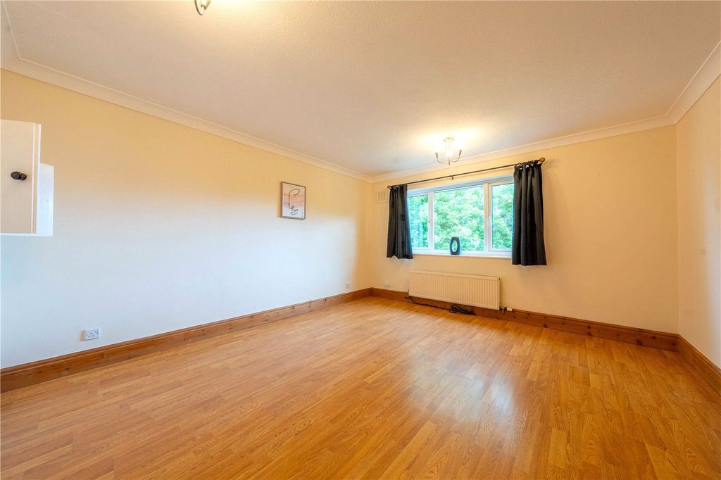 Property photo 2 of 15 Picture No. 09