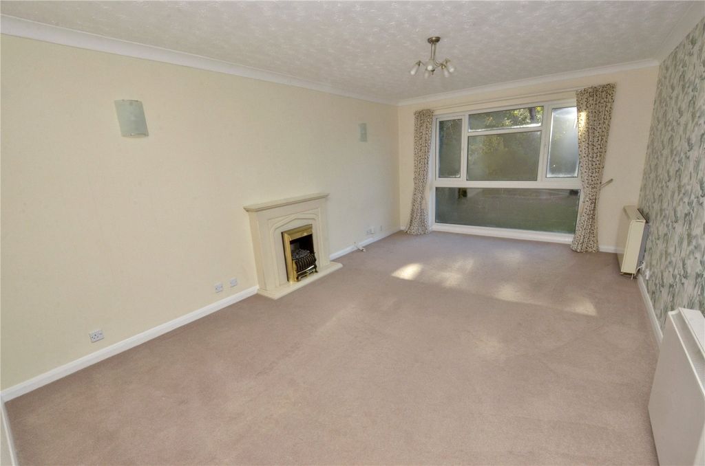 Property photo 2 of 12 Lounge/Dining Room