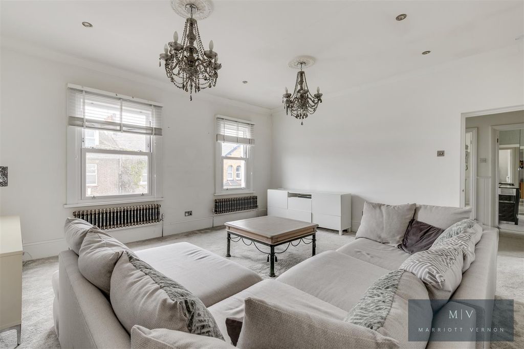 Property photo 3 of 11 Selsdon Rd 51 F3-2.Jpg