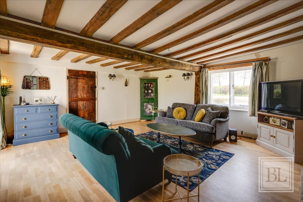 Property photo 2 of 34