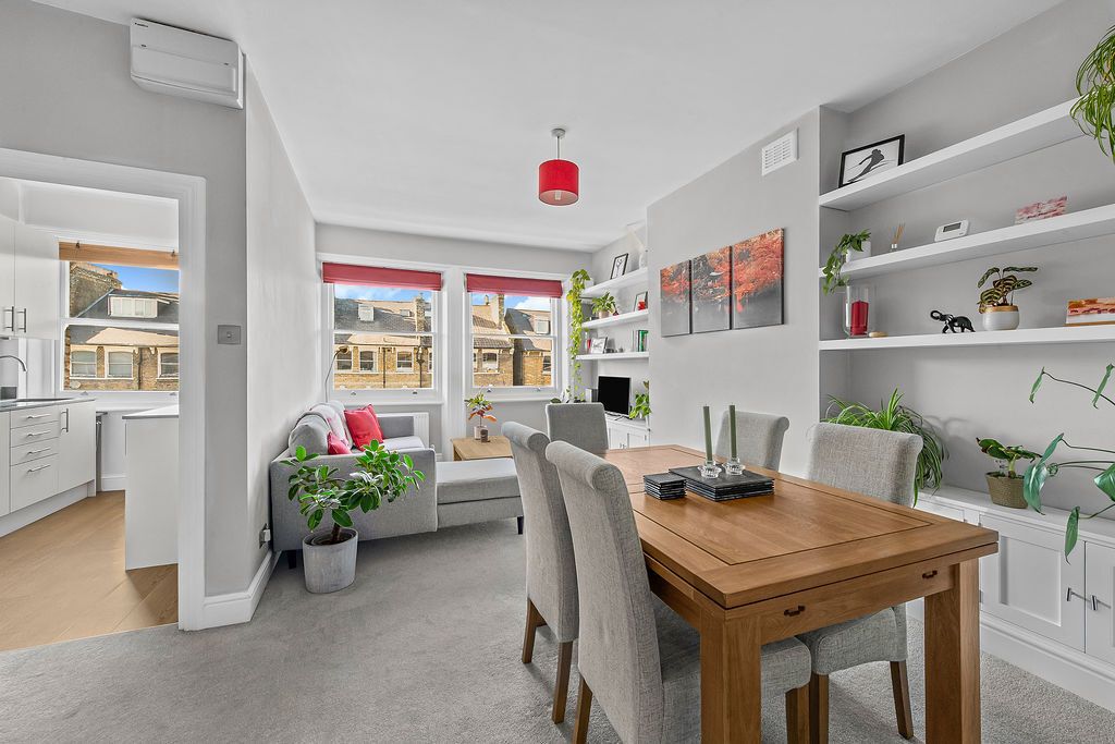 Property photo 3 of 12 Picture No. 10