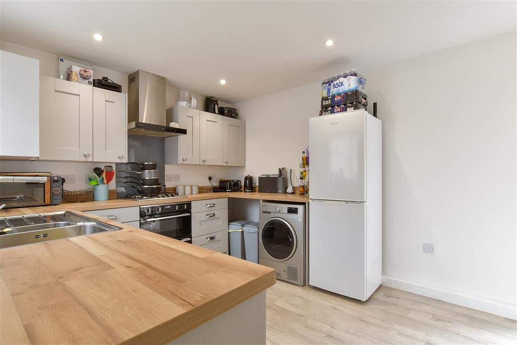 Property photo 3 of 13 Kitchen