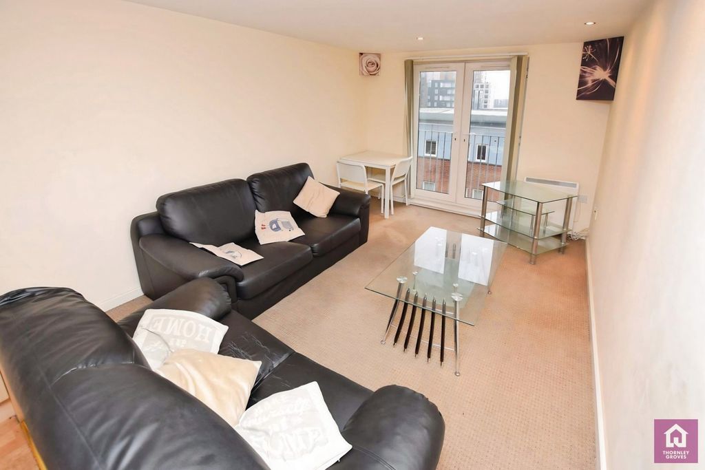 Property photo 1 of 14 Pbox-Img.Jpg