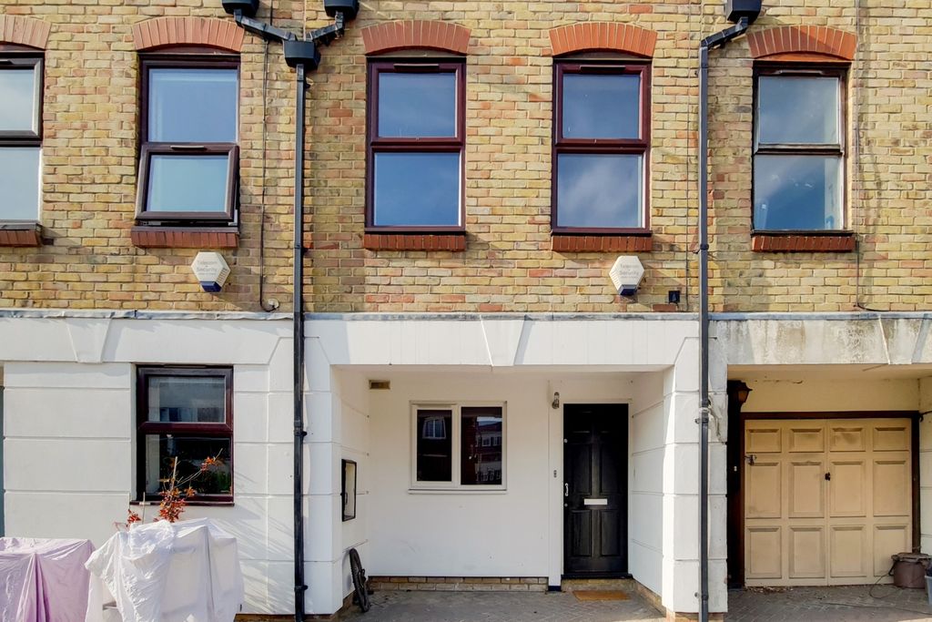 Property photo 2 of 13 0_Exterior-1