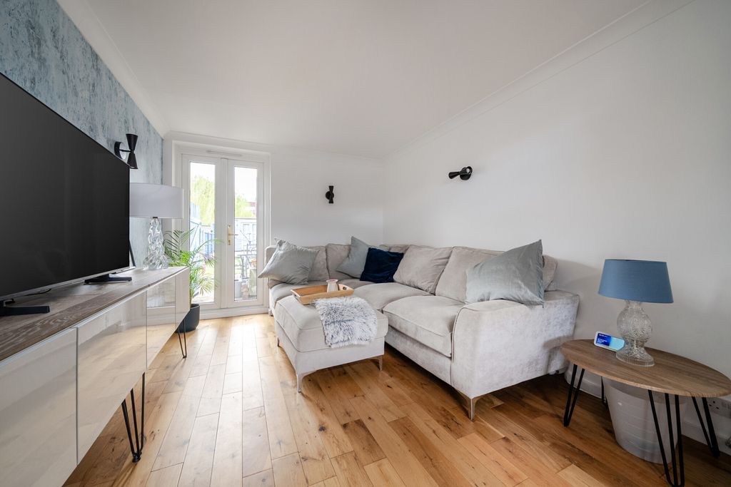Property photo 2 of 23 1441492-9-69Dd26c...
