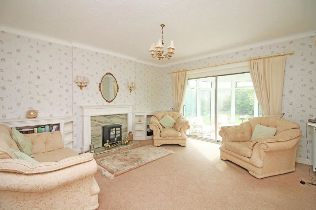 Property photo 2 of 39