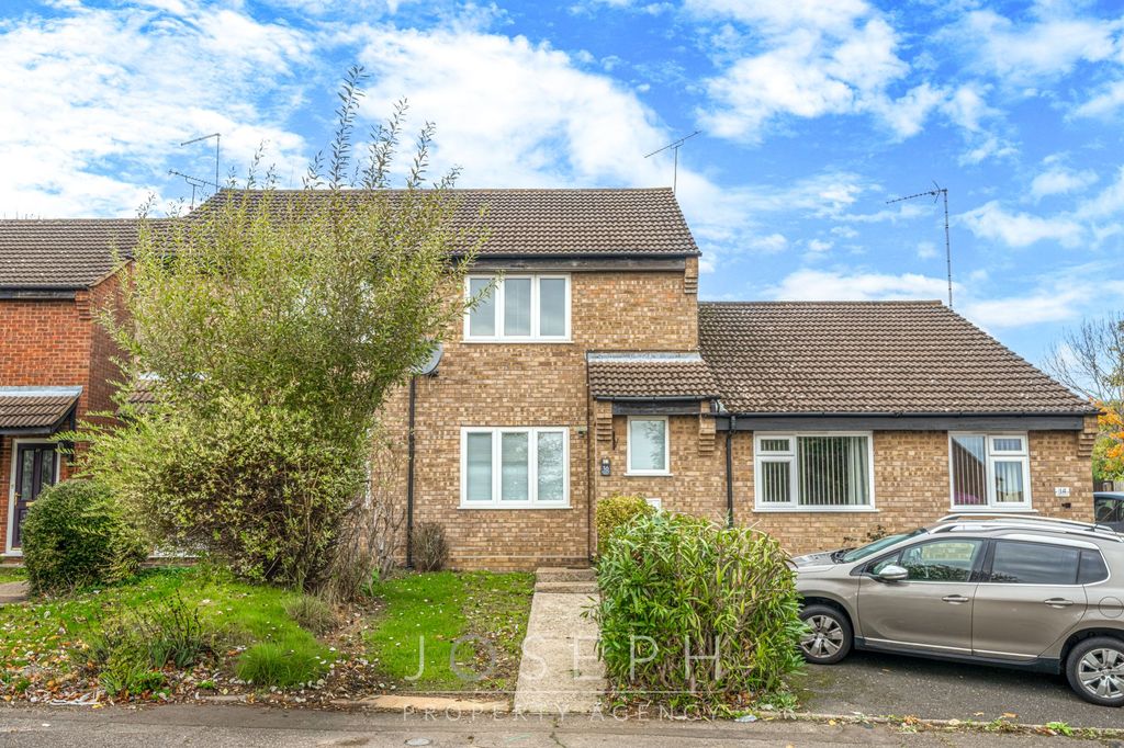 Property photo 1 of 8