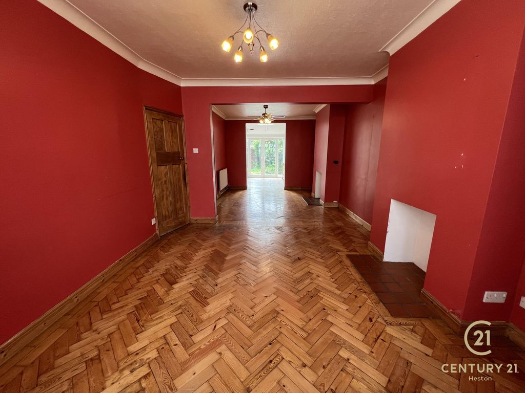 Property photo 2 of 14