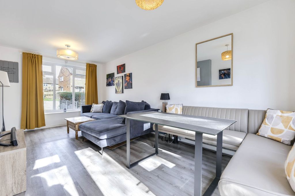 Property photo 2 of 14 Picture No. 05