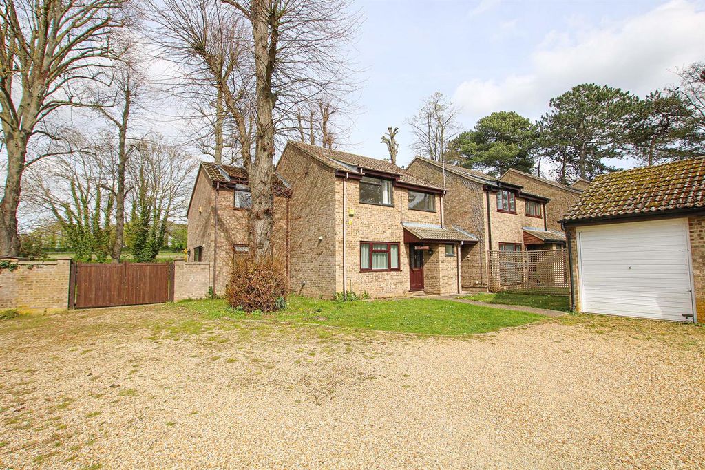 Property photo 1 of 18 Img_4699 Fnt.Jpg