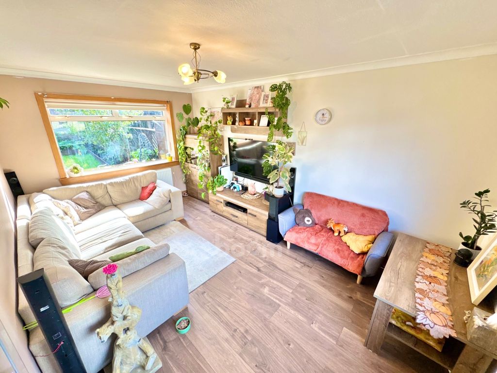 Property photo 3 of 31 Img_2656