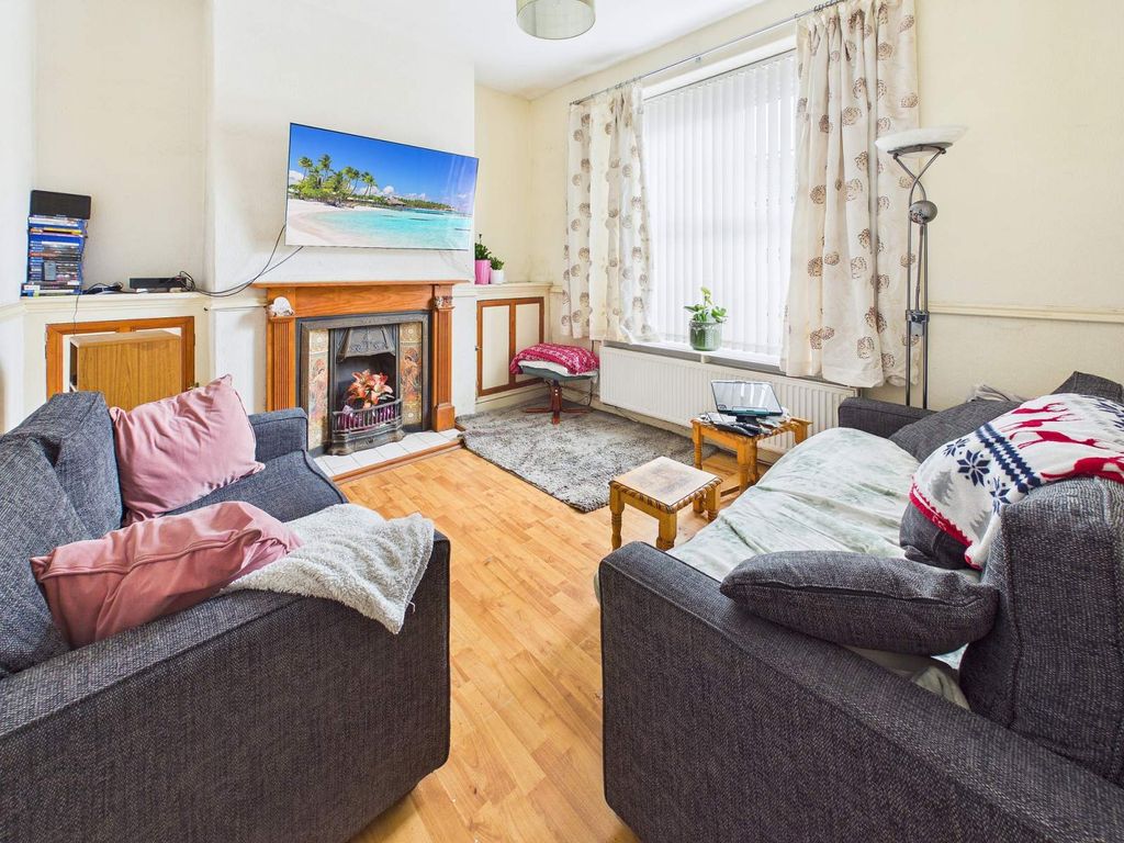 Property photo 3 of 18 Front Reception Room