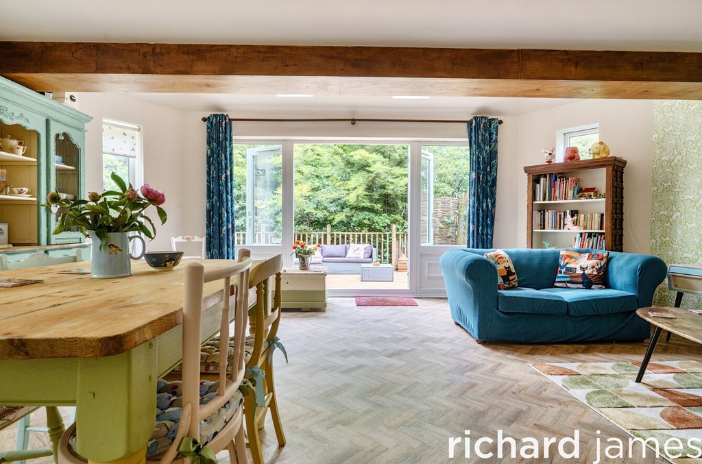 Property photo 2 of 23 d2380B2F67Df4E3F80725F34556c5041