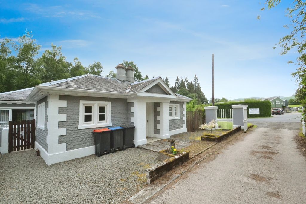 Property photo 2 of 23 Photo