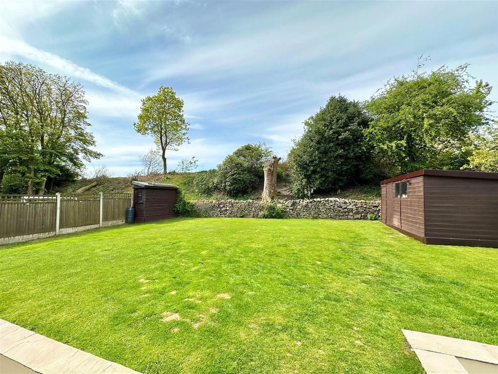 Property photo 2 of 24