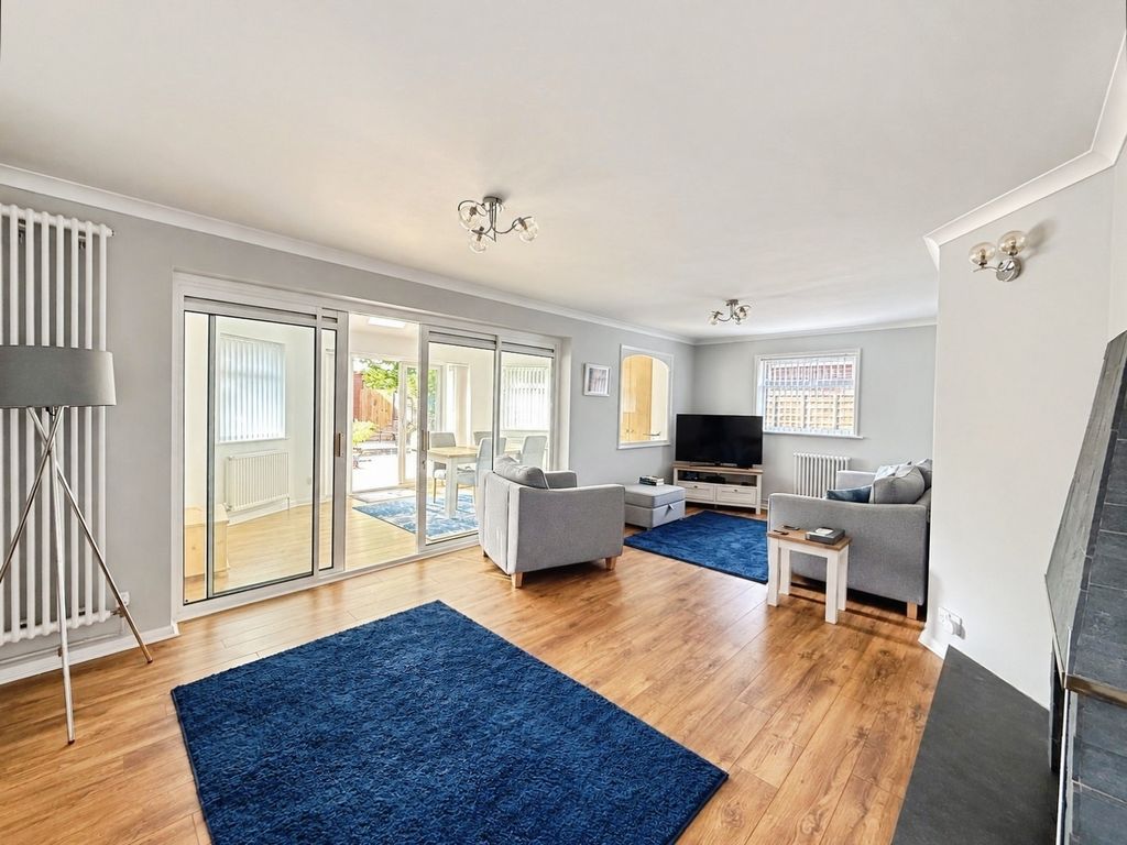 Property photo 2 of 16 Pbox-Img.Png