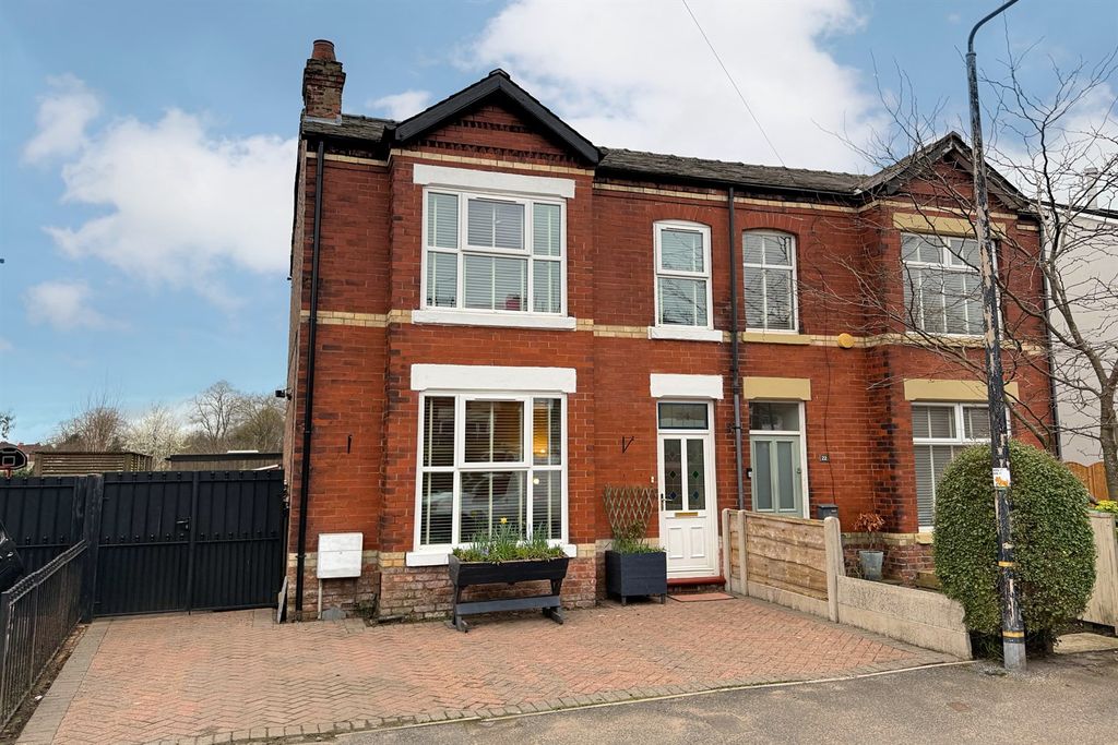 Property photo 1 of 41 (Main)