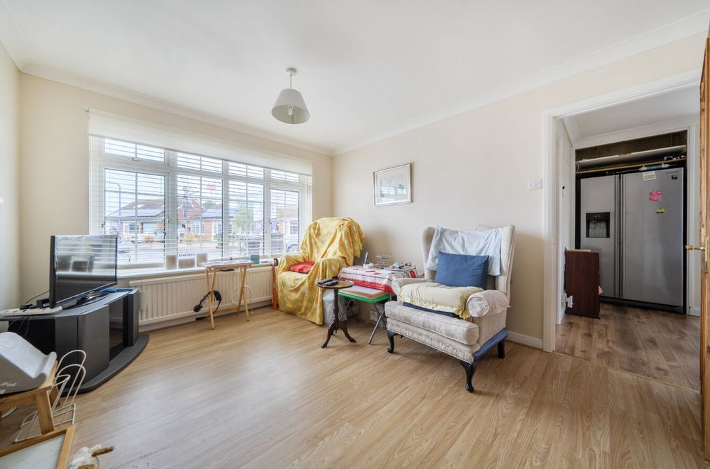 Property photo 2 of 19